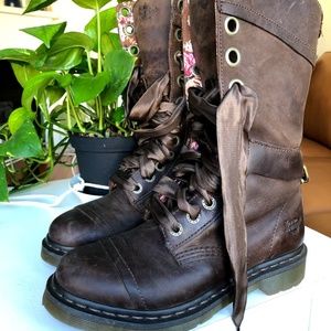 Dr. Martens Floral Triumph Boot